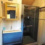 Hebergements Insolites Avec Piscine Au Coeur De La Nature Dans Un Domaine Familial Lapenne