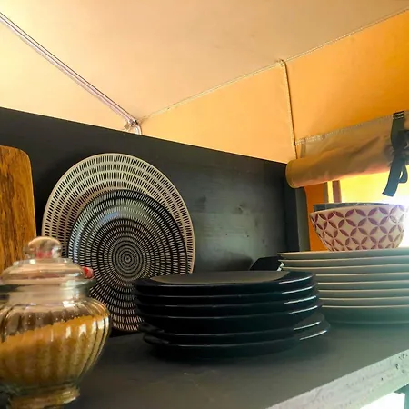 豪华帐篷 Hebergements Insolites Avec Piscine Au Coeur De La Nature Dans Un Domaine Familial *